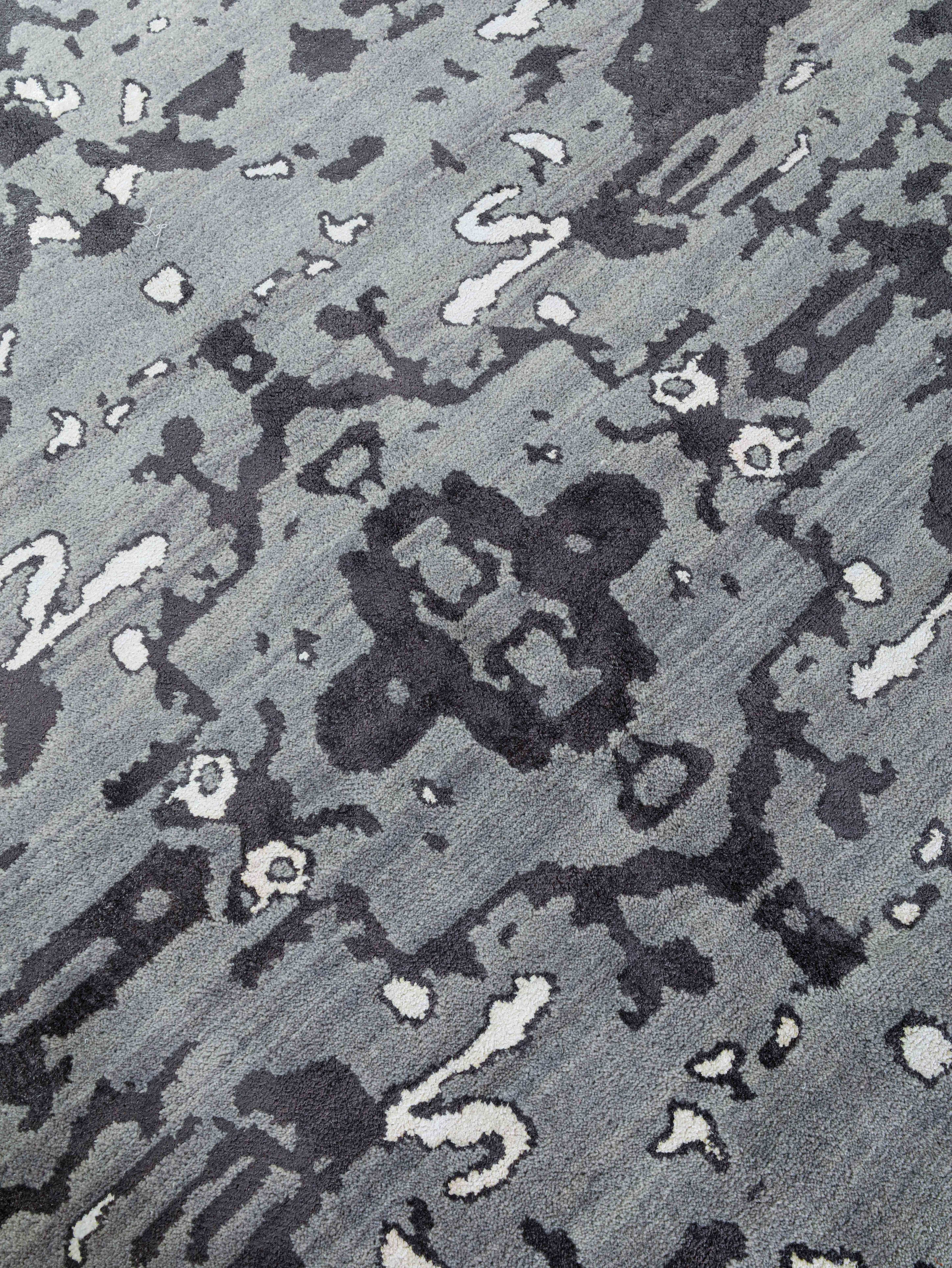 Charcoal Gridline