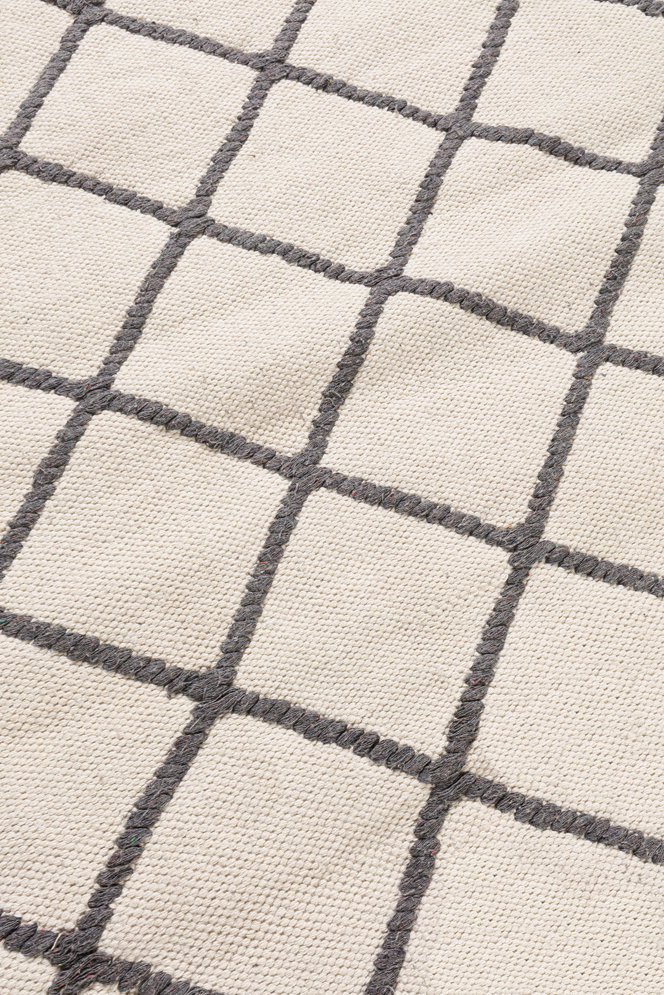 Woven Breeze